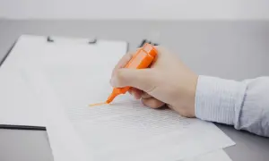 Czy deweloper może narzucić notariusza? Sprawdź swoje prawa!