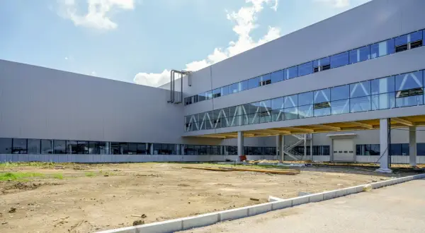 Ile kosztuje wynajem magazynu? Poznaj ceny i ukryte koszty