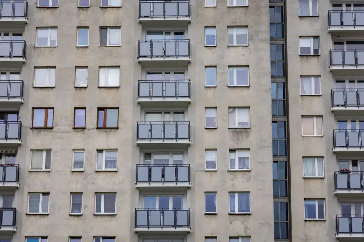 Zdjęcie Czy spółdzielnia mieszkaniowa ma osobowość prawną? Sprawdź, co to oznacza.